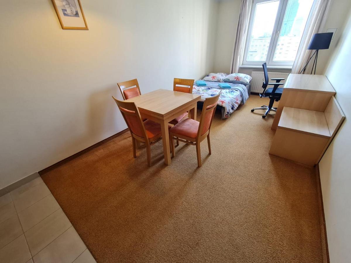 Apartment 10q - Z6 1002